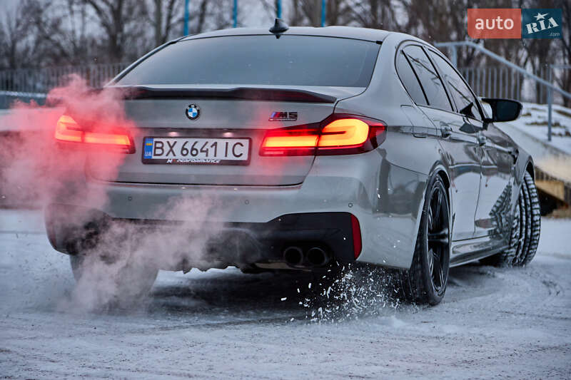 Седан BMW M5 2020 в Полтаве