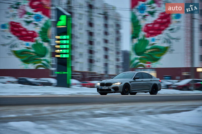 Седан BMW M5 2020 в Полтаве