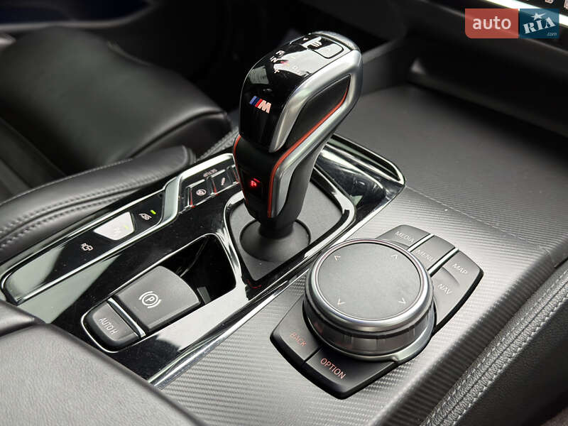 Седан BMW M5 2018 в Одессе