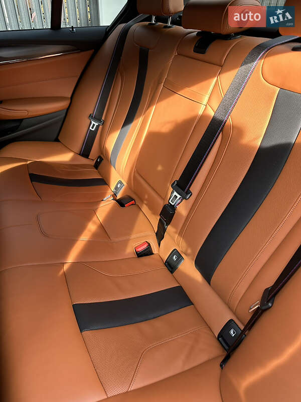 Седан BMW M5 2021 в Києві