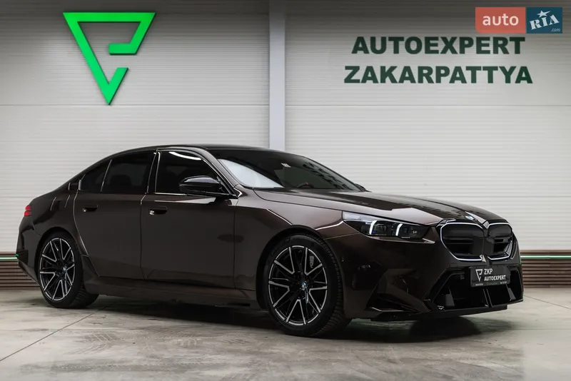 BMW M5 2025