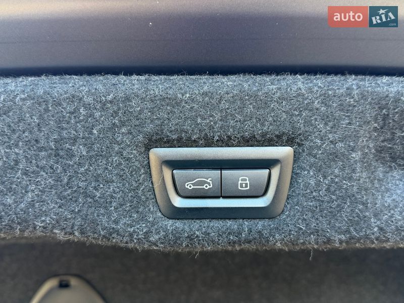 Седан BMW M5 2024 в Киеве