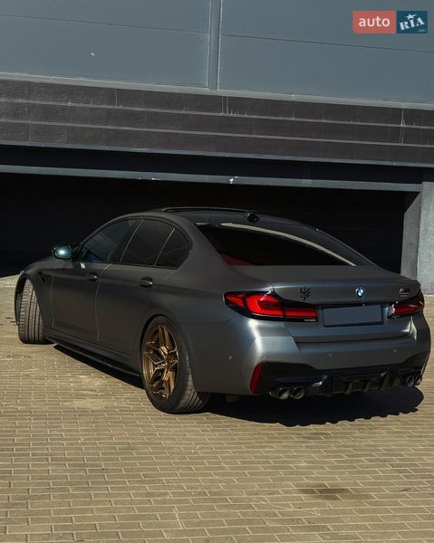 Седан BMW M5 2019 в Киеве