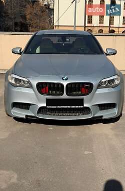 Седан BMW M5 2012 в Киеве