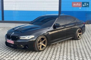 Седан BMW M5 2023 в Львове