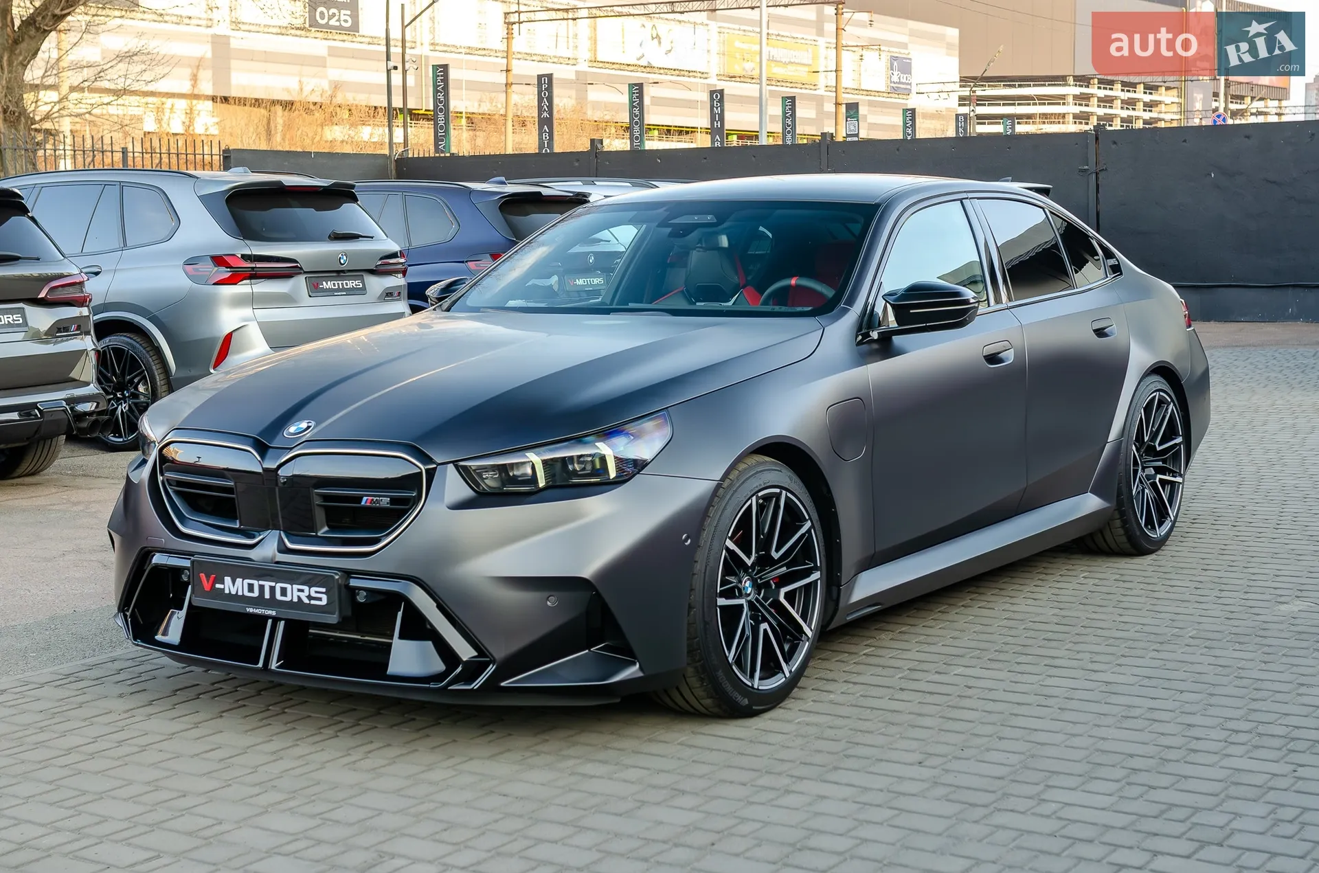 2024 BMW M5 - мініатюра 4