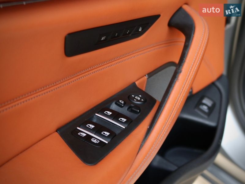 Седан BMW M5 2019 в Одесі