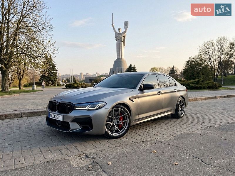 BMW M5 2021