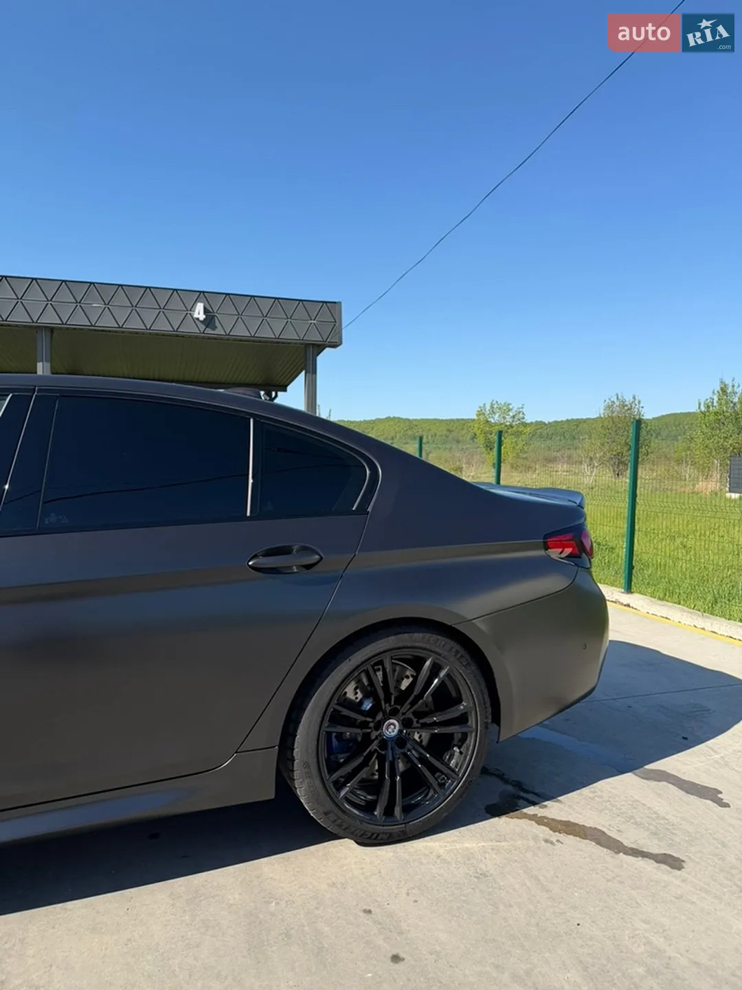 2022 BMW M5 - мініатюра 5