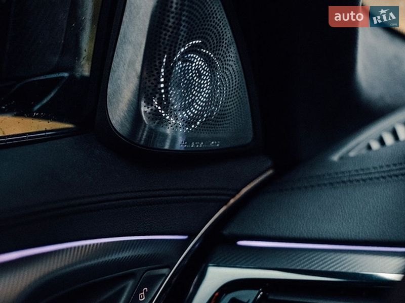 Седан BMW M5 2018 в Шептицькому