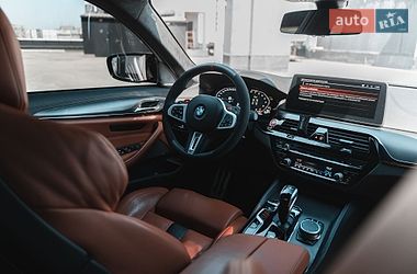 Седан BMW M5 2021 в Киеве