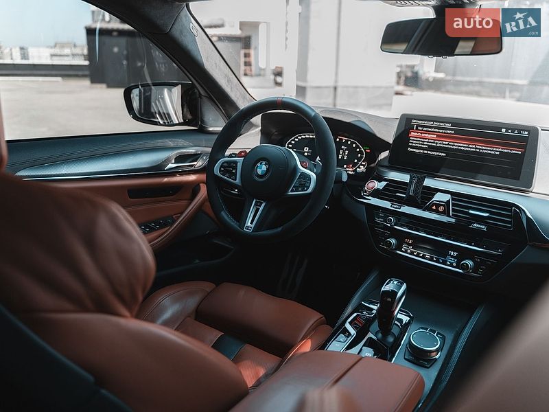 Седан BMW M5 2021 в Киеве