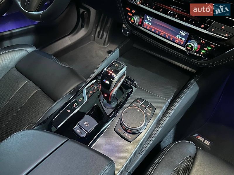 Седан BMW M5 2019 в Киеве