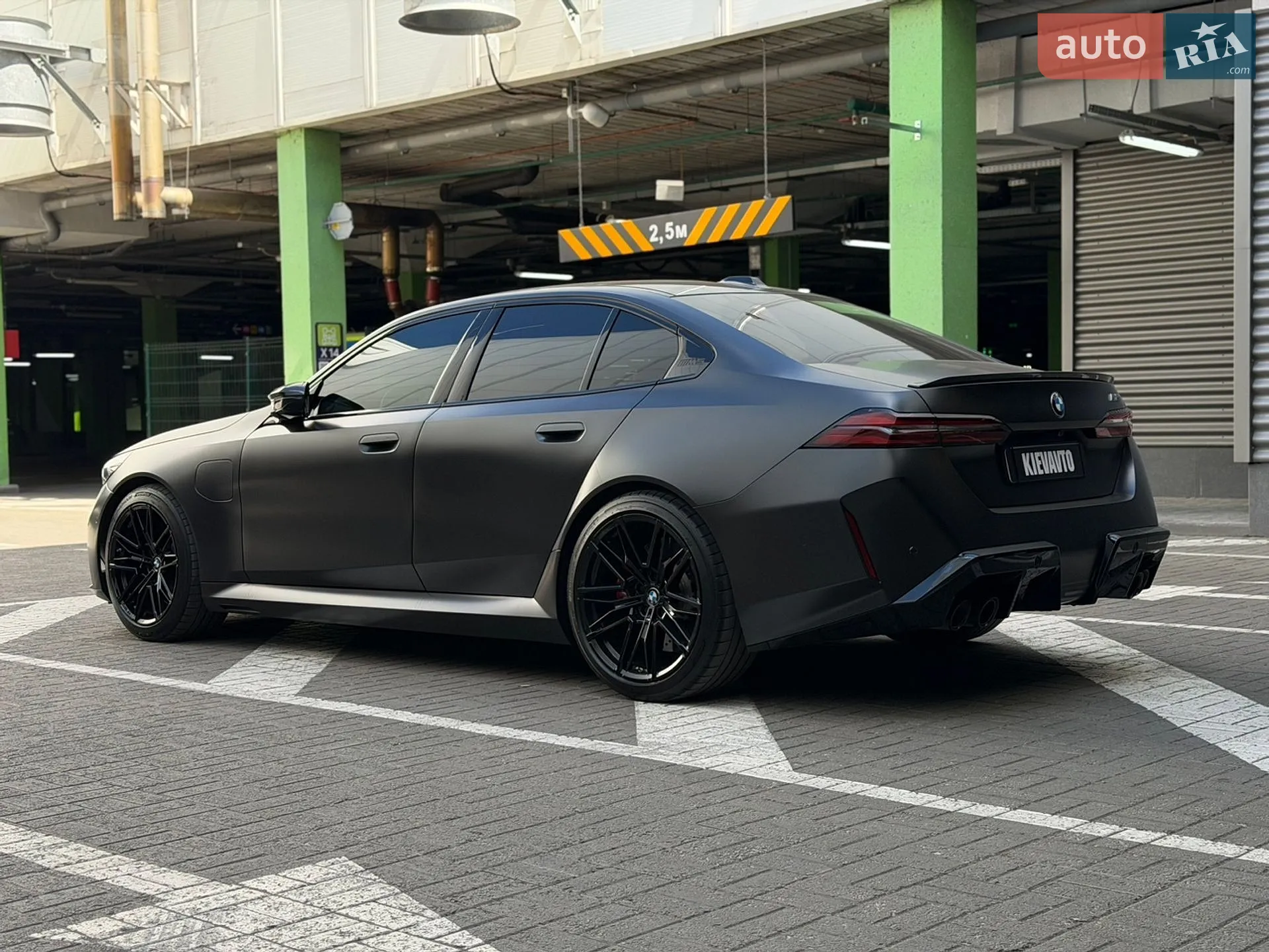 2025 BMW M5 - мініатюра 9