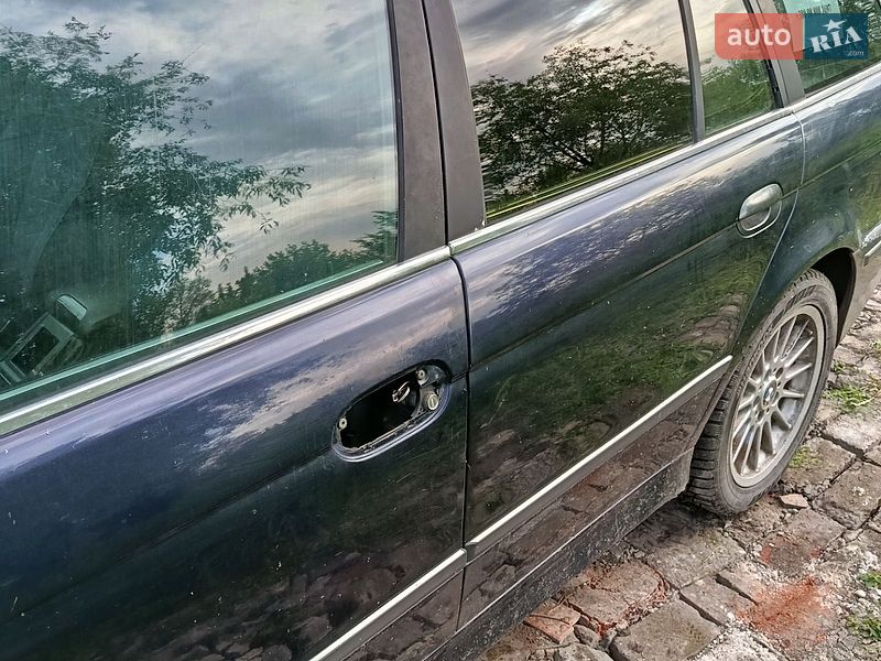 Седан BMW M5 2000 в Славянске