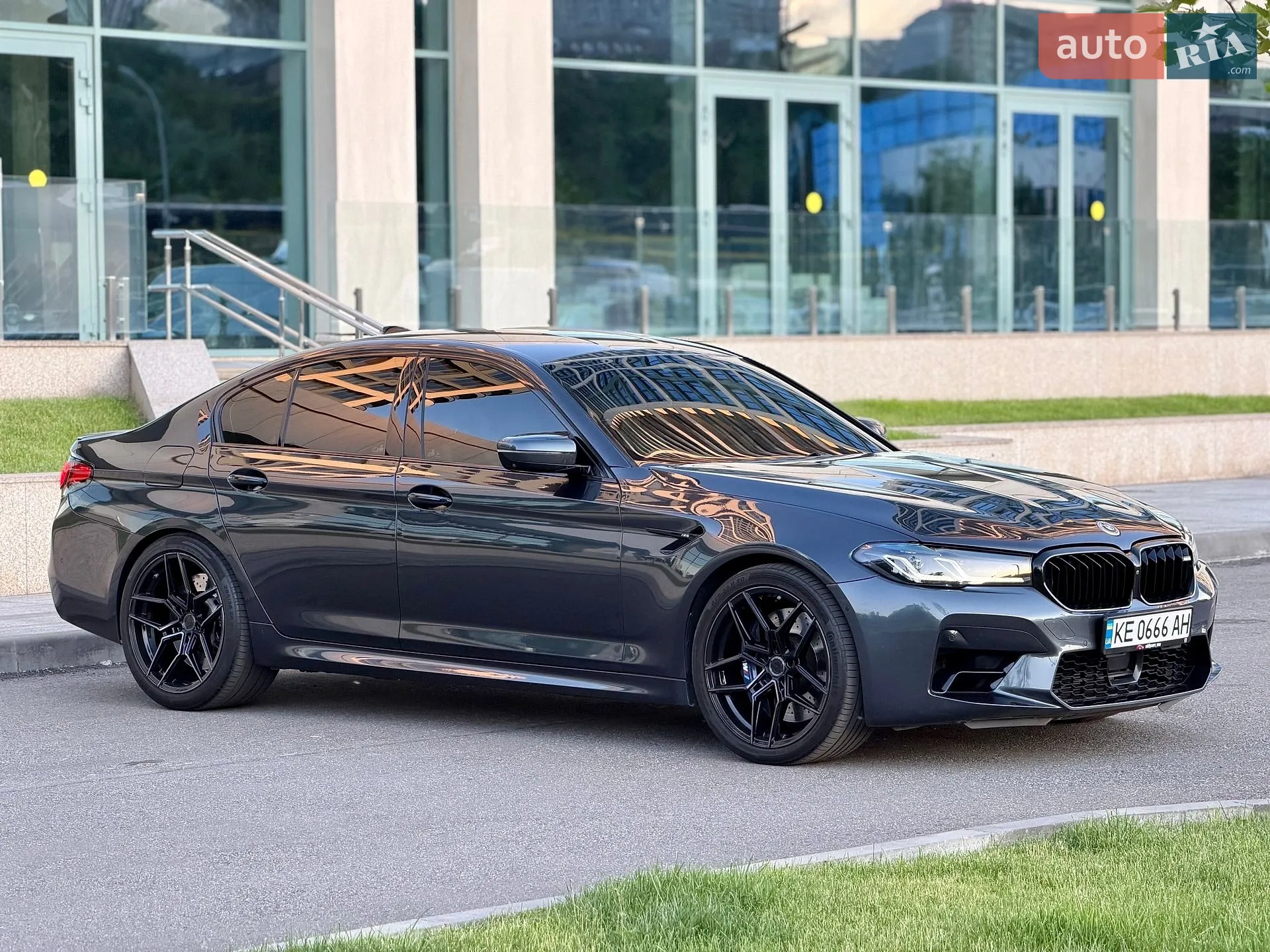 2018 BMW M5 - мініатюра 5