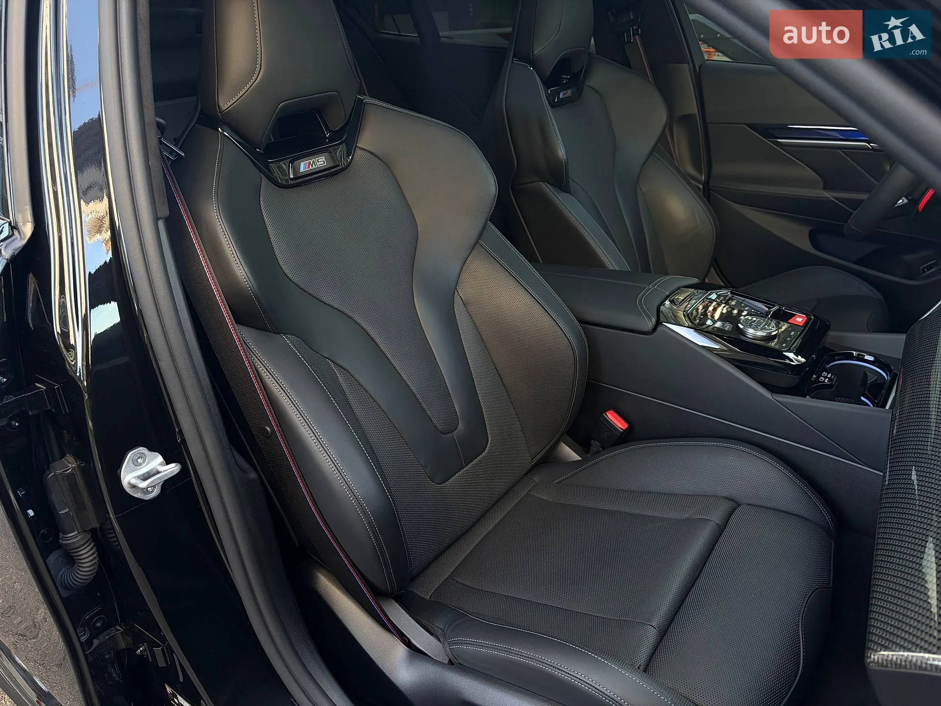 2025 BMW M5 - мініатюра 21