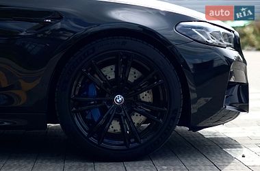 Седан BMW M5 2020 в Львове