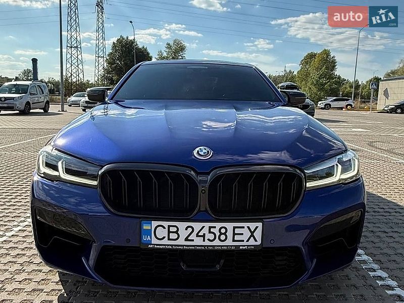 Седан BMW M5 2022 в Києві