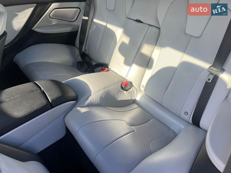 Кабріолет BMW M6 2013 в Києві