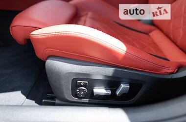 Купе BMW M8 Gran Coupe 2020 в 