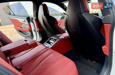 Купе BMW M8 Gran Coupe 2021 в 
