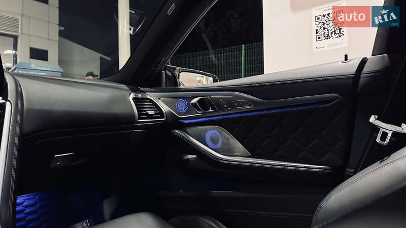 Купе BMW M8 Gran Coupe 2022 в Киеве