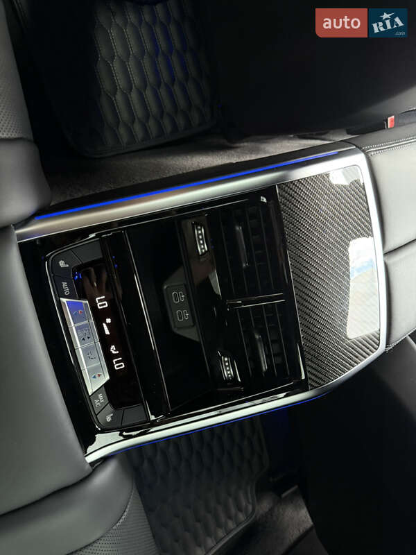 Купе BMW M8 Gran Coupe 2022 в Киеве фото 23 Купе BMW M8 Gran Coupe 2022 в Киеве