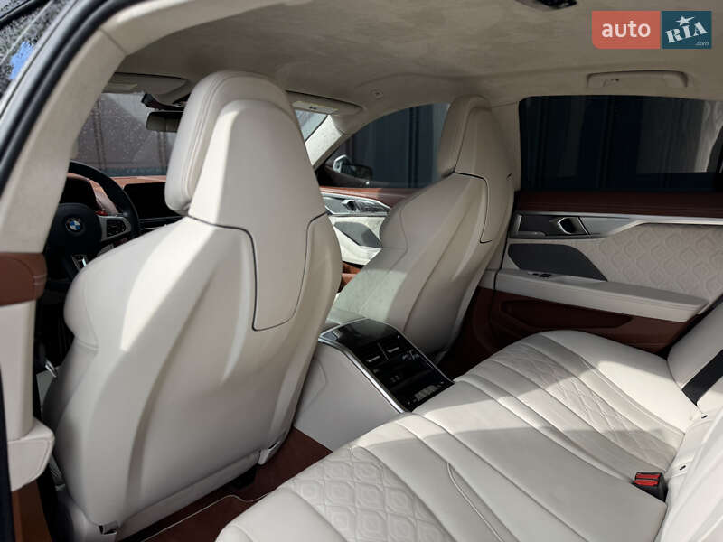 Купе BMW M8 Gran Coupe 2020 в Луцке