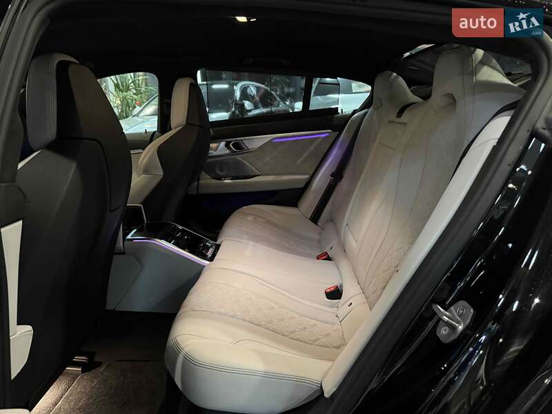 Купе BMW M8 Gran Coupe 2022 в Львове