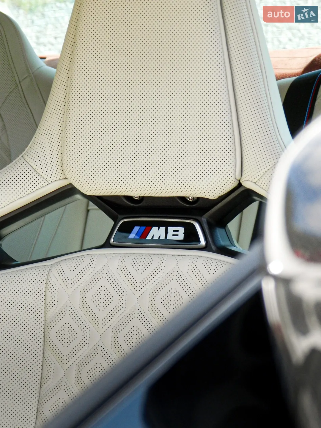 2022 BMW M8 - мініатюра 14