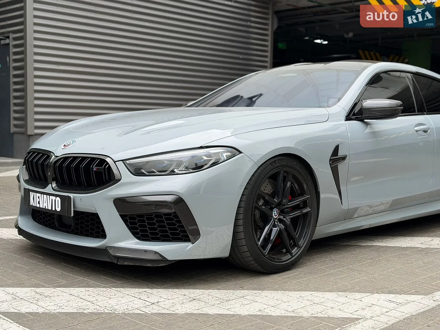 2022 BMW M8 - мініатюра 2