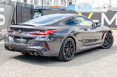 Купе BMW M8 2020 в 