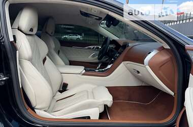 Купе BMW M8 2019 в 
