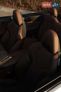 Кабріолет BMW M8 2021 в Дніпрі