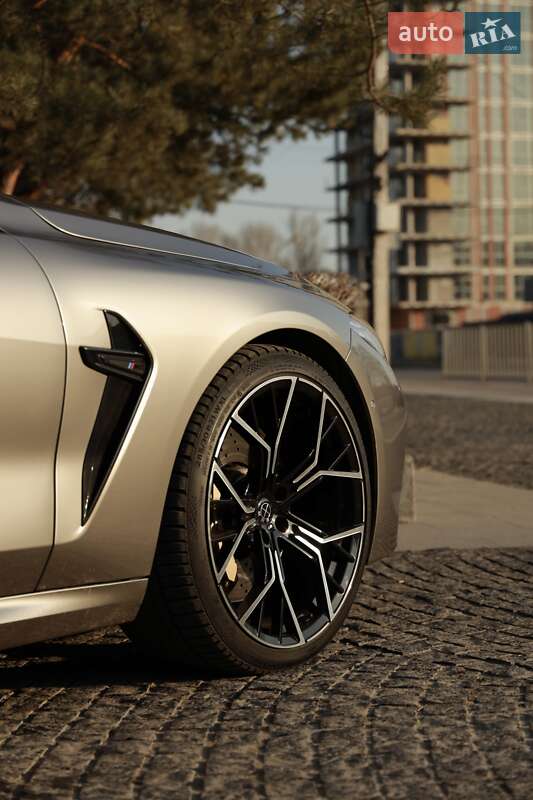 Кабриолет BMW M8 2021 в Днепре