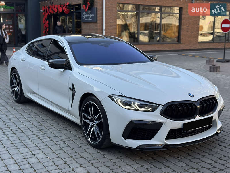 Купе BMW M8 2019 в Коломые