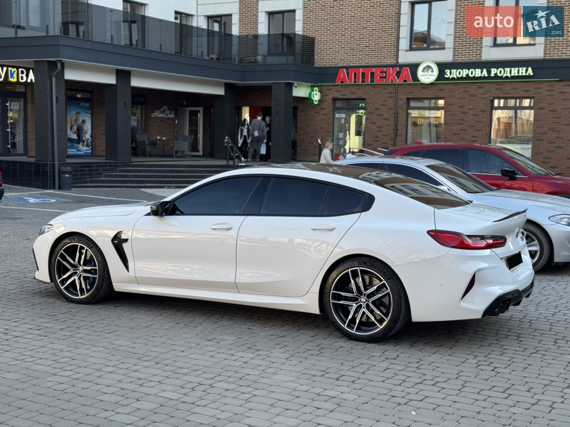 2019 BMW M8 - мініатюра 9