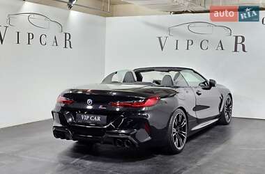 Кабриолет BMW M8 2019 в 