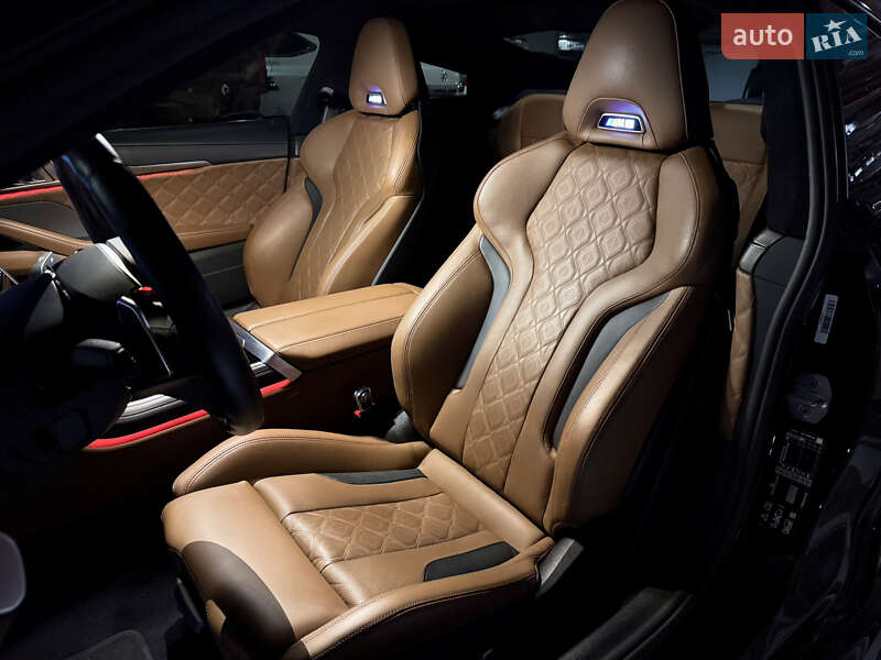 Купе BMW M8 2023 в Киеве фото 23 Купе BMW M8 2023 в Киеве