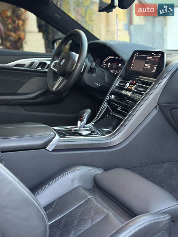 Купе BMW M8 2019 в Киеве