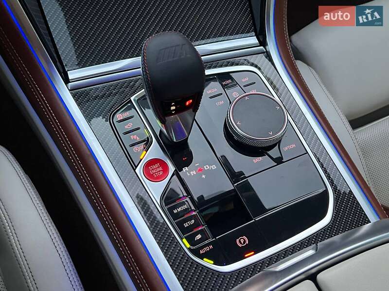 Купе BMW M8 2019 в Киеве