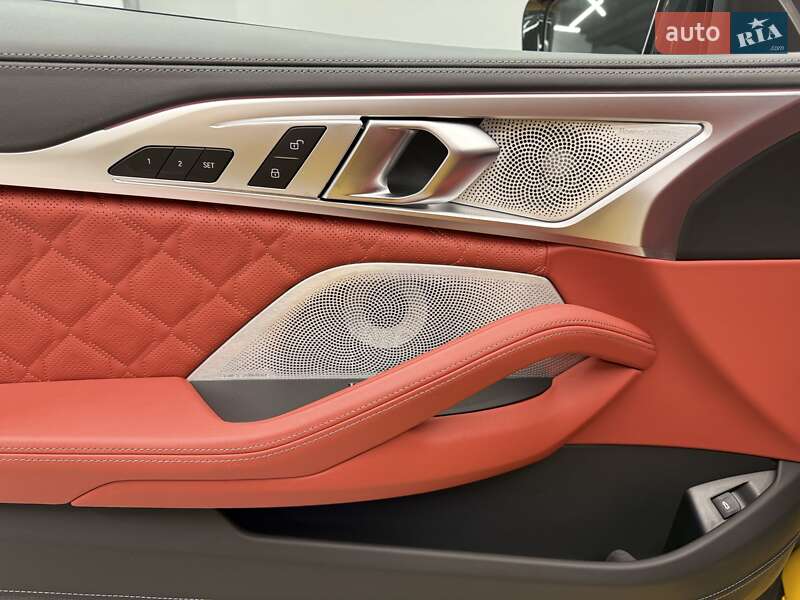 Купе BMW M8 2022 в Києві