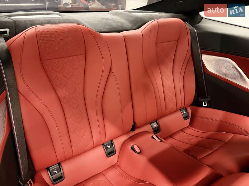 Купе BMW M8 2022 в Києві