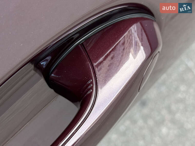 Купе BMW M8 2021 в Києві фото 44 Купе BMW M8 2021 в Києві