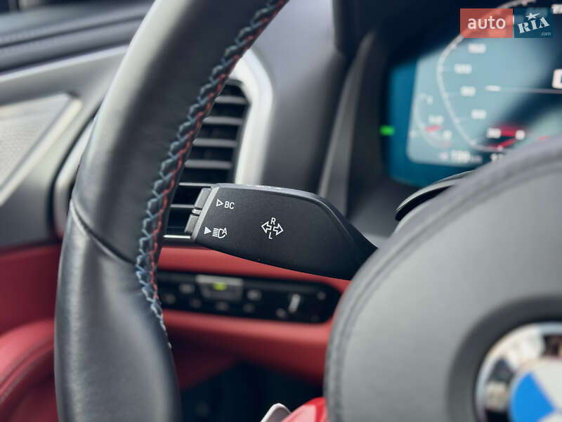 Купе BMW M8 2022 в Киеве