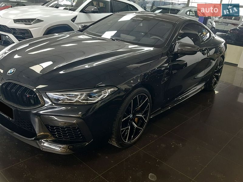Купе BMW M8 2023 в Киеве