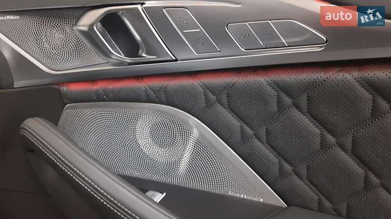 Купе BMW M8 2023 в Киеве