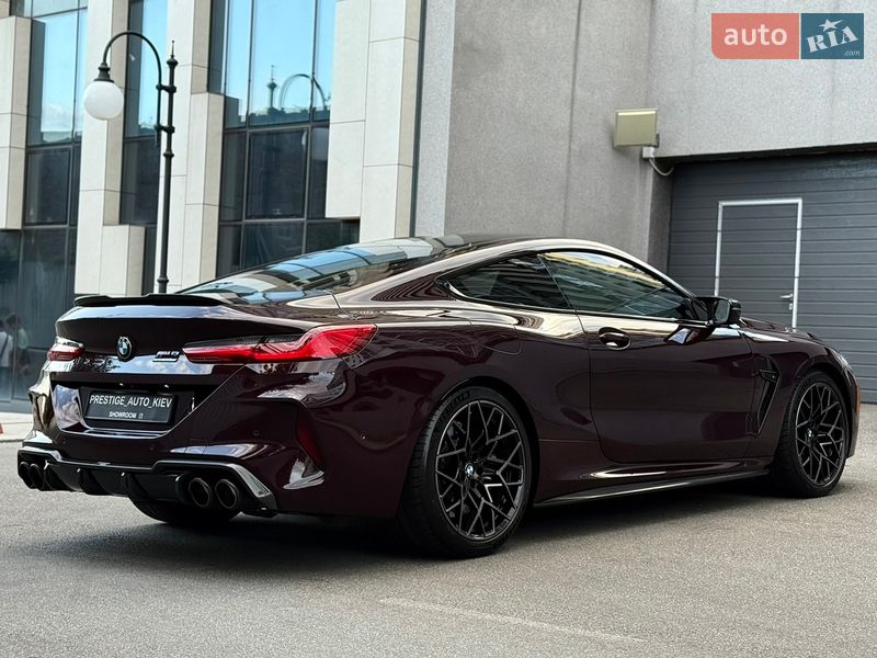 Купе BMW M8 2021 в Киеве