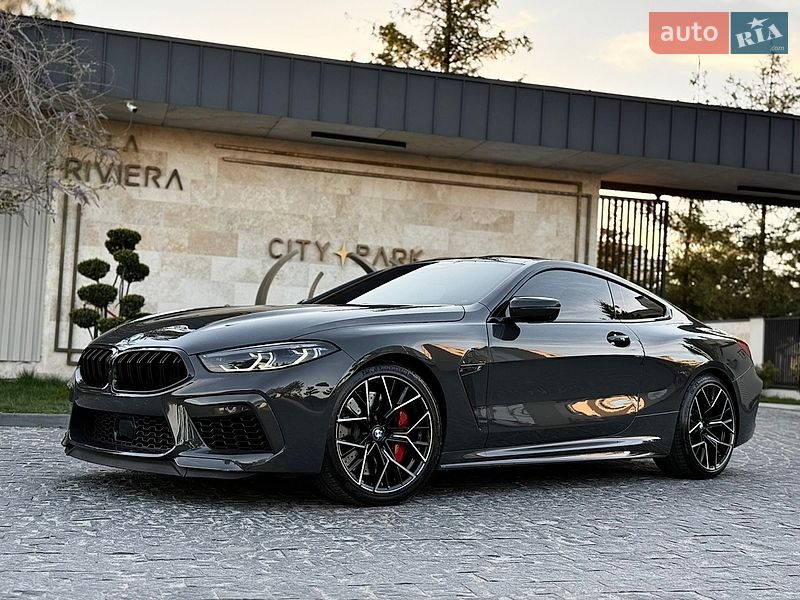 Купе BMW M8 2023 в Львове